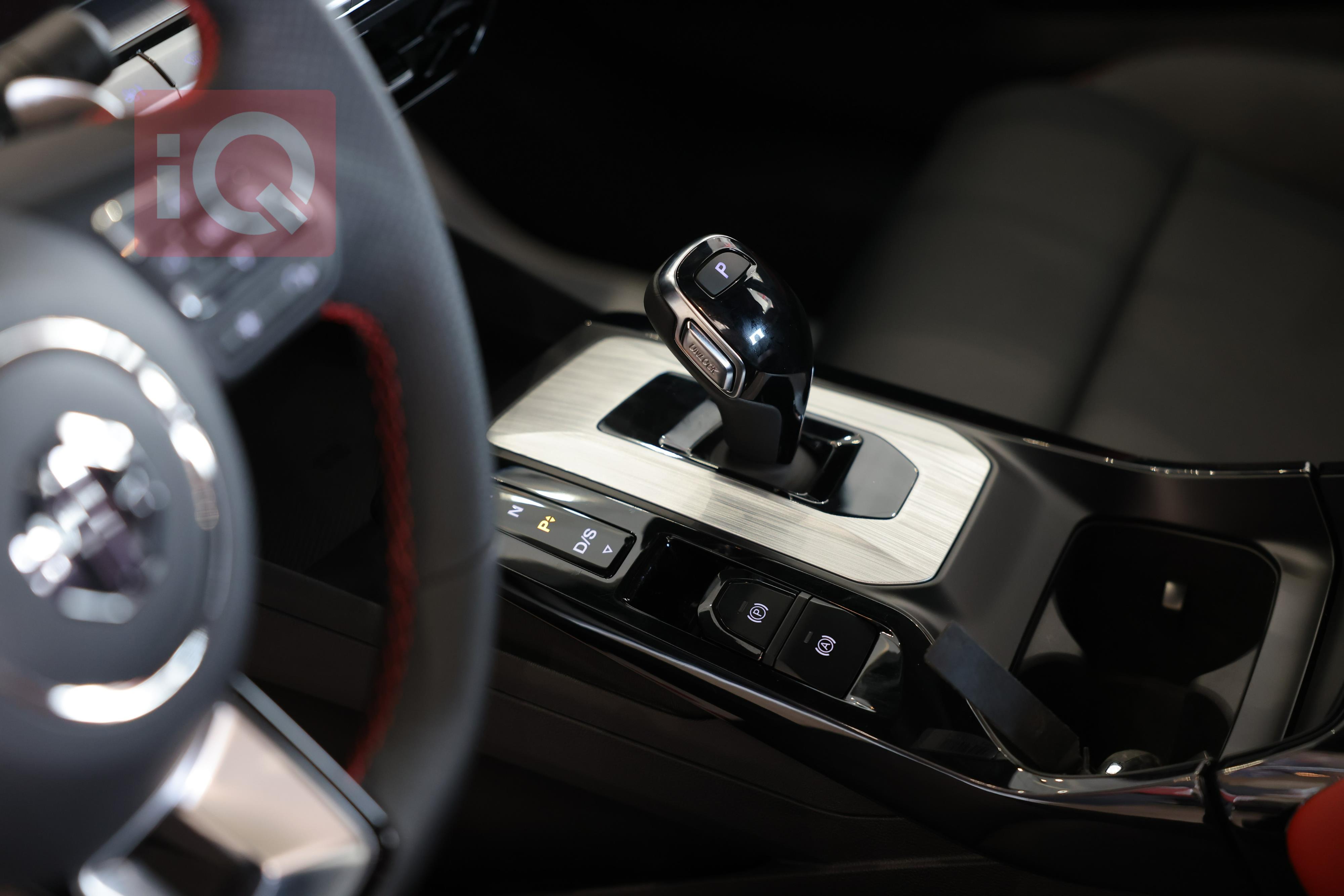 https://cdn.iqcars.ioimg-10.JPG
